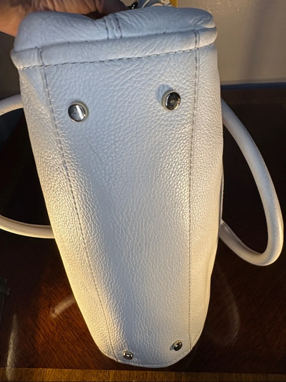 Kate Spade New York Cobble Hill Straw Leslie shoulder bag white leather trim.